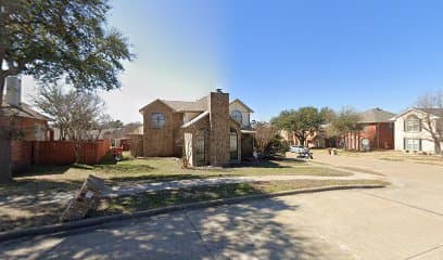 1545  Knollview Ln