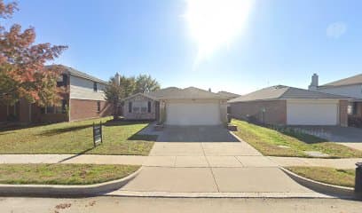 1928  Riverchase Ln