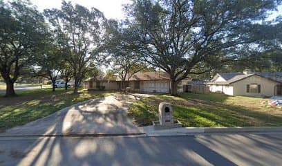 618 MOORSIDE DR
