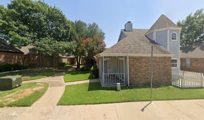 3136 ROYAL GABLE DR