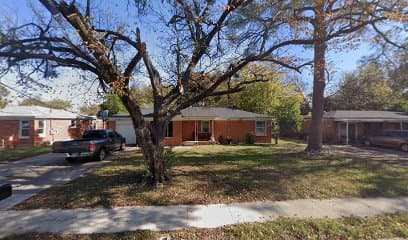 440 HURSTVIEW DR