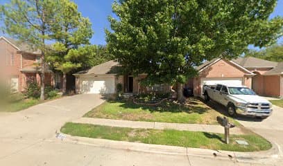 4717 PARKMOUNT DR