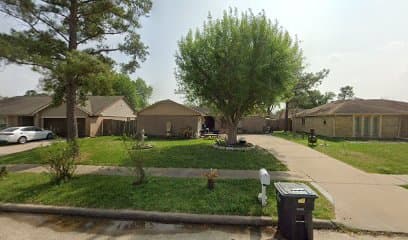 15711 CRYSTAL GROVE DR