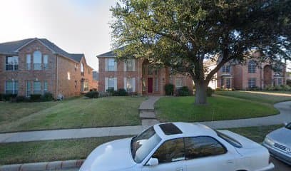 3221 CHIPPENHAM DR