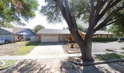 413 E GRENOBLE DR
