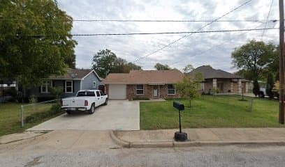 2118 AGGIE DR