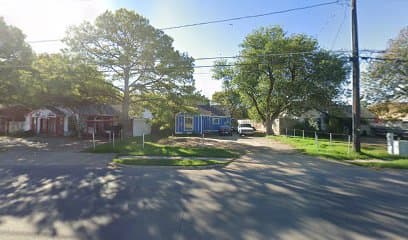 220 W 6TH ST