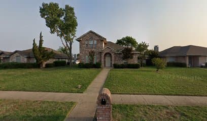1325 ROSEWOOD LN