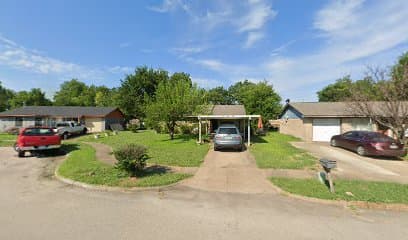 309 DOGWOOD LN